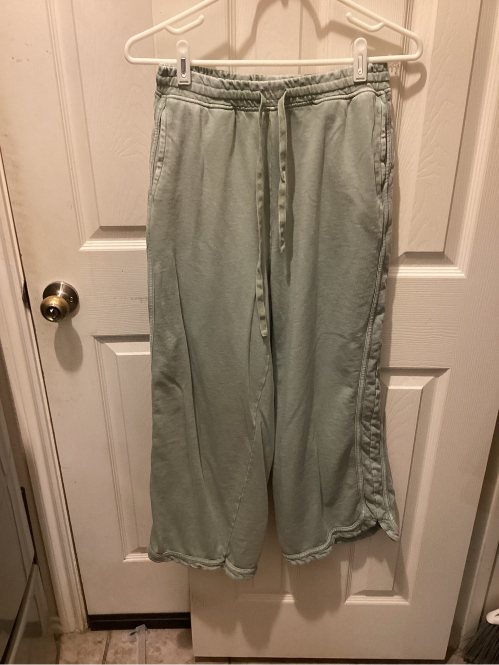easel Soft Lounge Pants in Sage Green